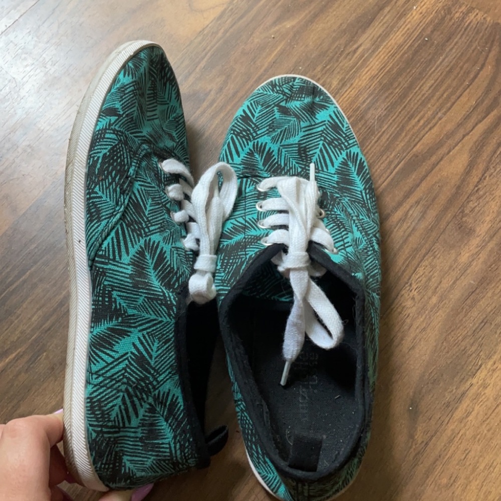 Charlotte Russe shoes - Picture 2 of 3